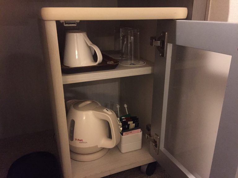 ミニバー・カフェコーナー
