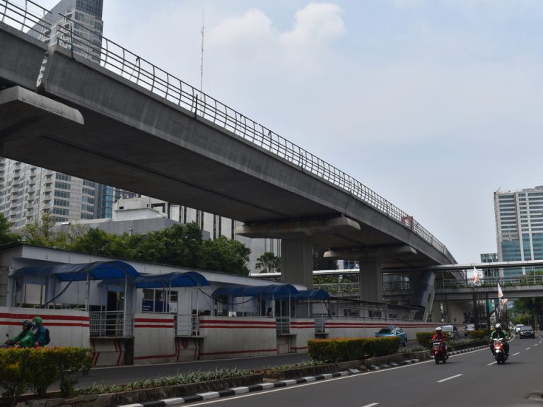 バスウェイDepartmen Kesehatan停留所