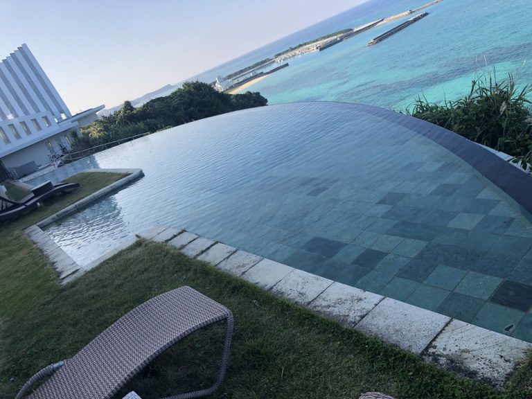 インフィニティプール