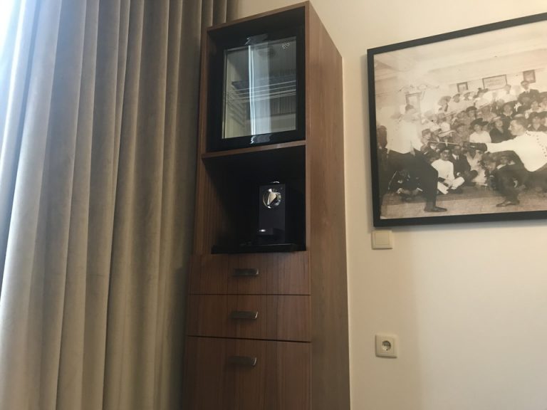 棚 コーヒーメーカー2