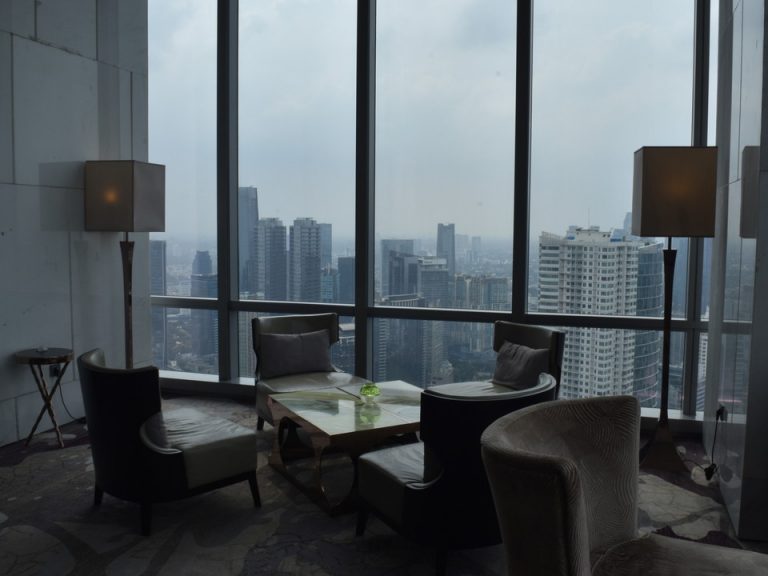 ロビーからの眺め