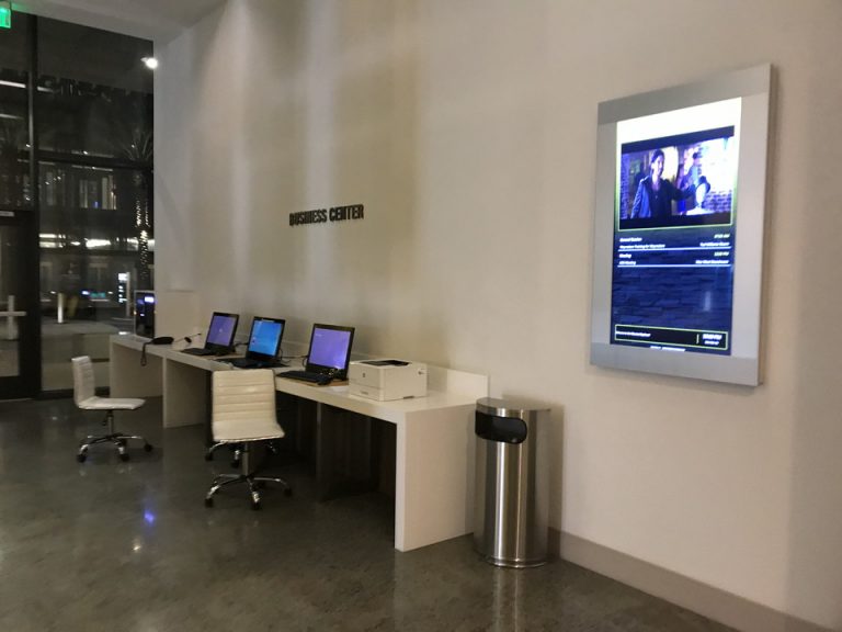 ビジネスセンターは1階フロントロビーにありました