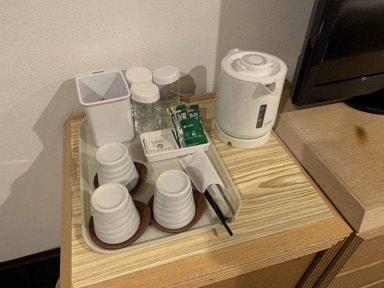 ミニバーカフェコーナー、グラスカップ
