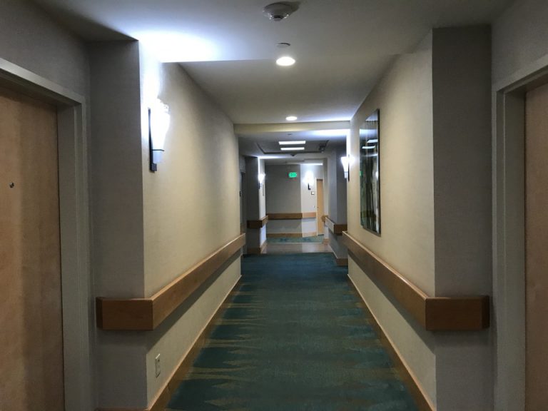 客室付近廊下