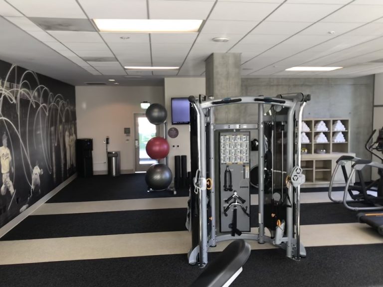 フィットネスセンターは朝食会場の隣にありました若干見つけにくい場所でした