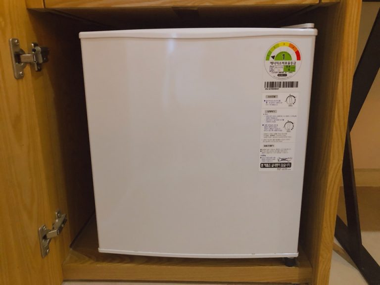 冷蔵庫扉閉めたとき