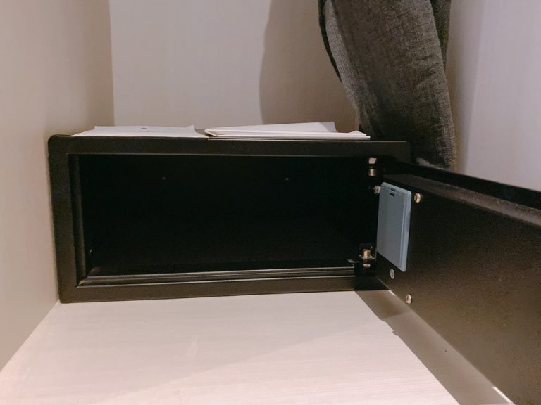 セーフティボックスドアオープン