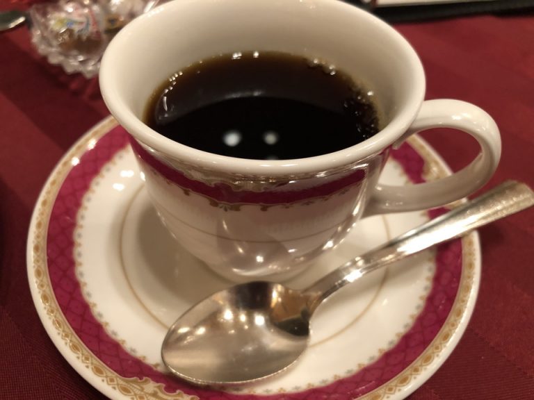 函館で有名な美鈴珈琲 コース料理