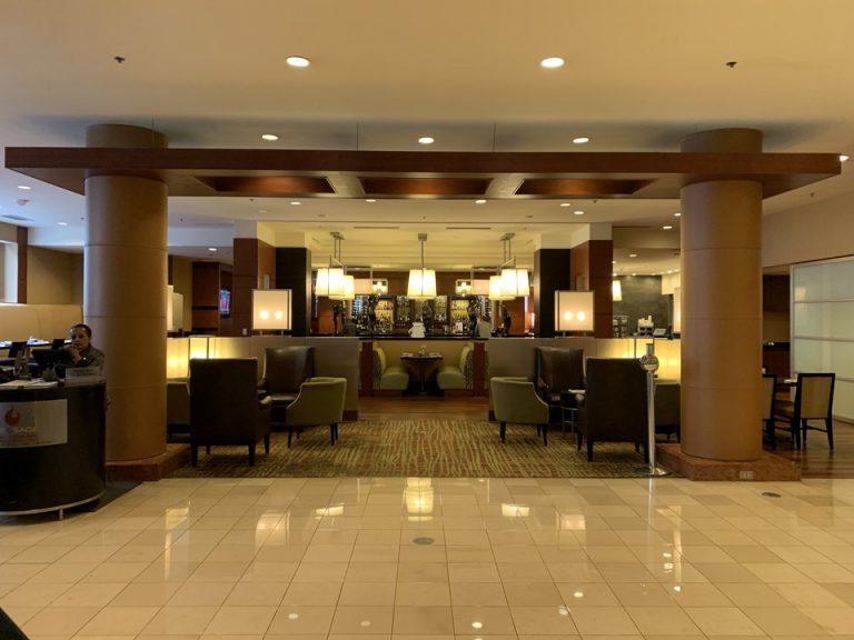 ホテル内レストラン全体