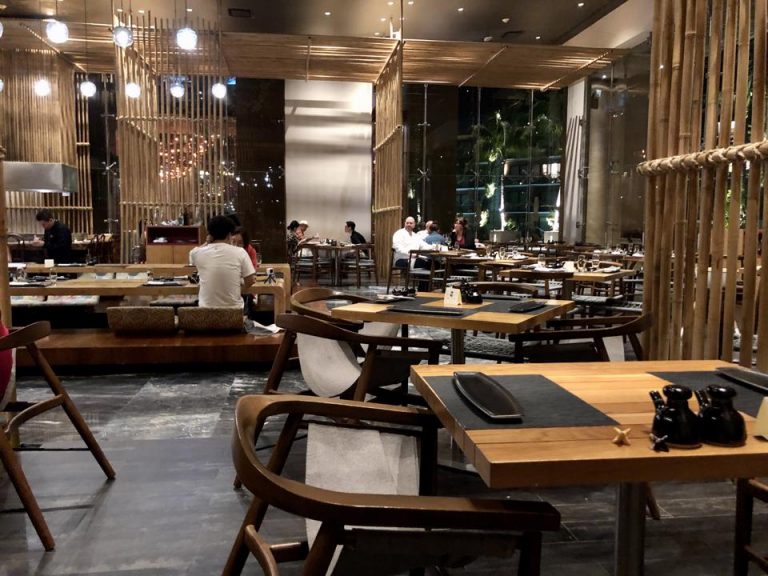 XIN-GAO 竹を使った和な内装です。