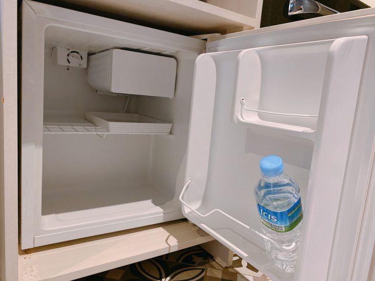 冷蔵庫内部