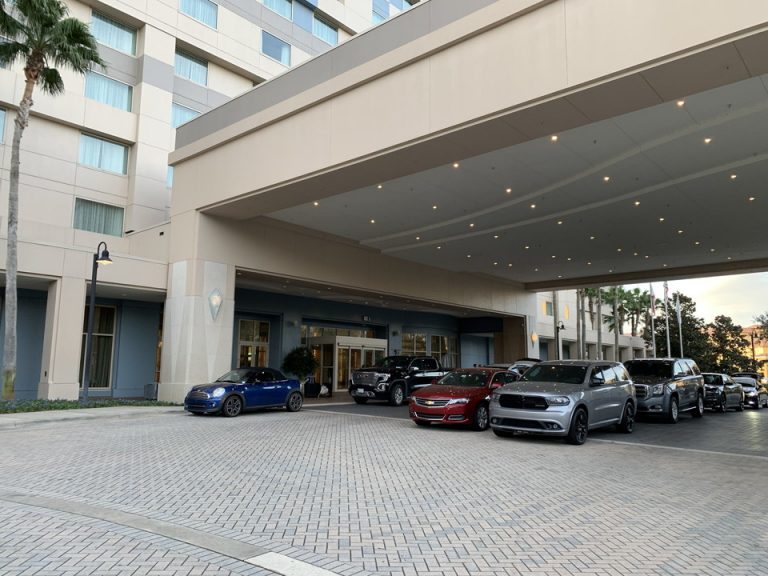 エントランス外観 (3)