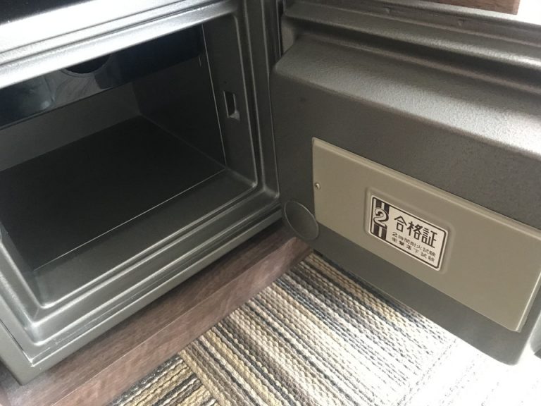 セーフティーボックス開けた状態