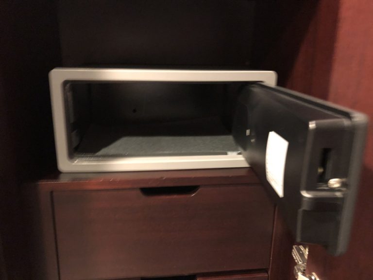 セーフティーボックス開けた状態