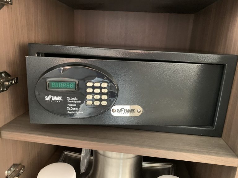 セーフティボックス(閉じた状態)