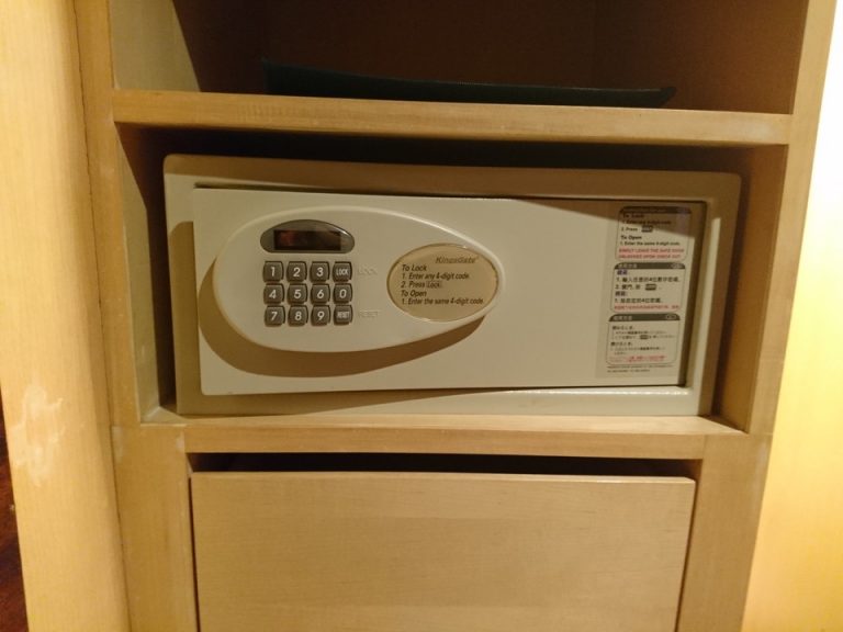 セーフティボックス(閉じた状態)