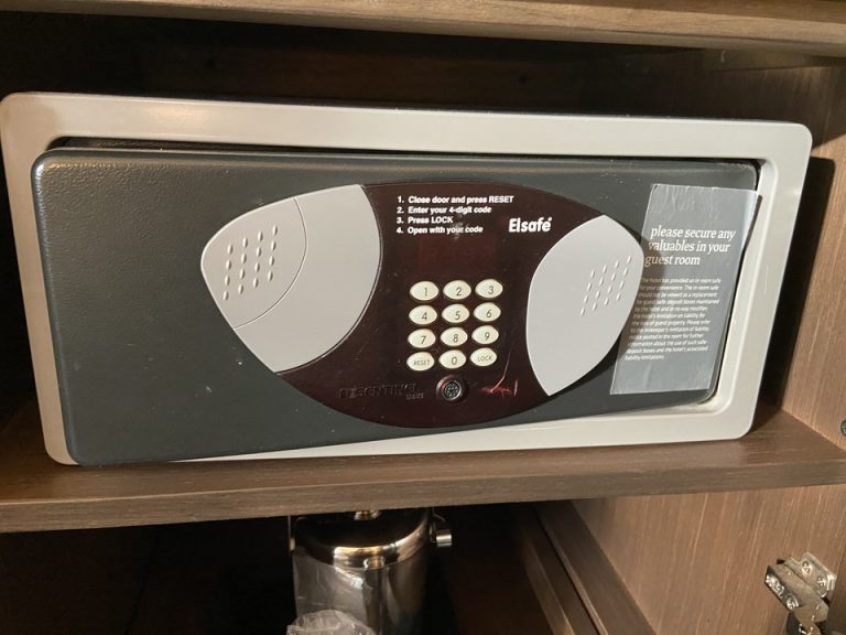 セーフティボックス 閉