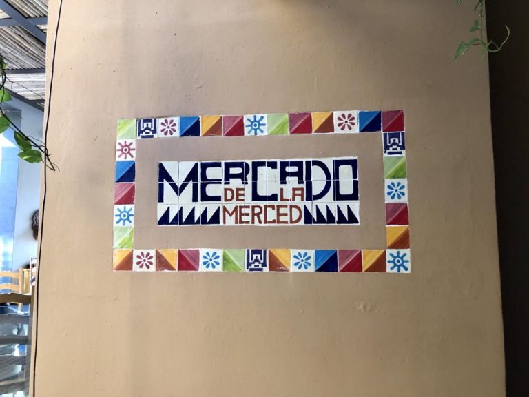 朝食はメキシカンビュッフェのレストランでいただきました。