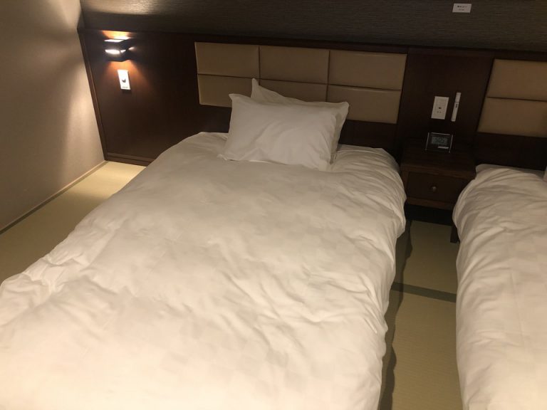 ベッド