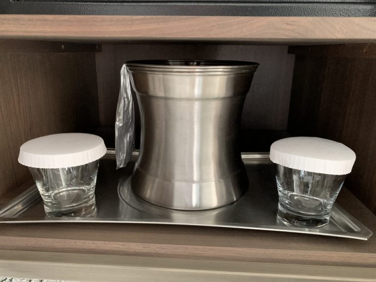 グラス・カップ