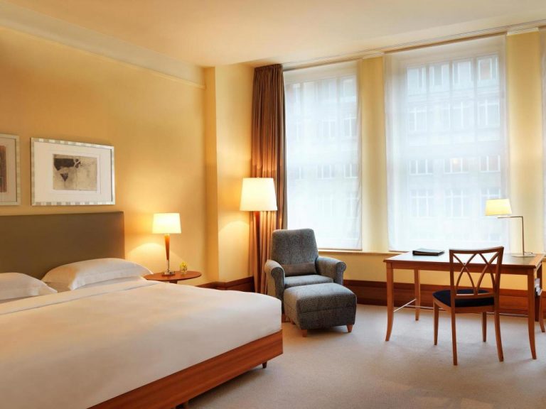 5768_17112814430059957164