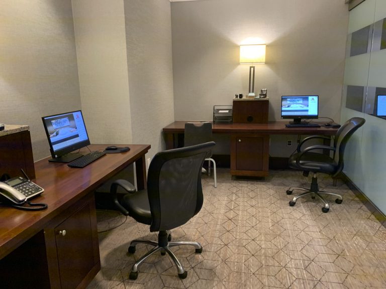 ビジネスセンター内観