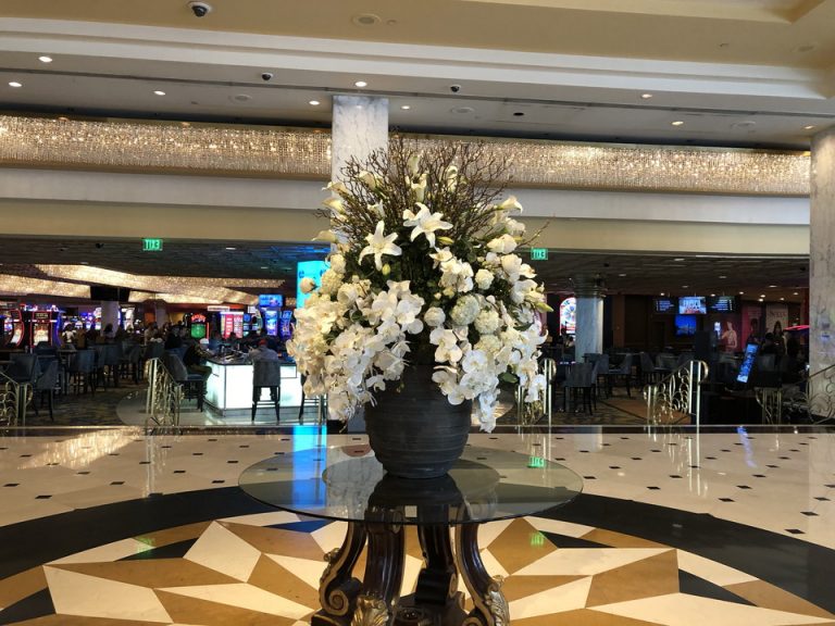 エントランス内観