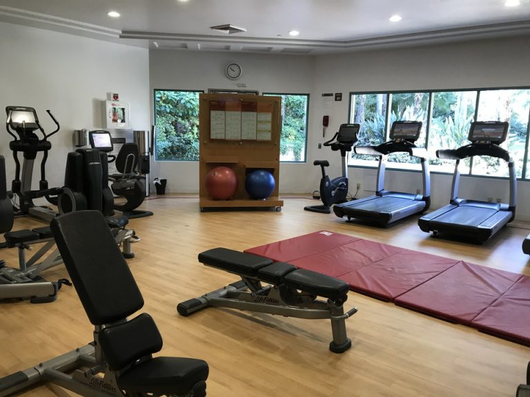 フィットネスセンター