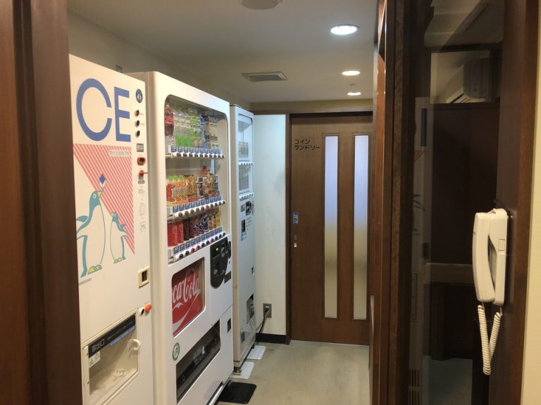 客室階 自動販売機 製氷機 コインランドリー