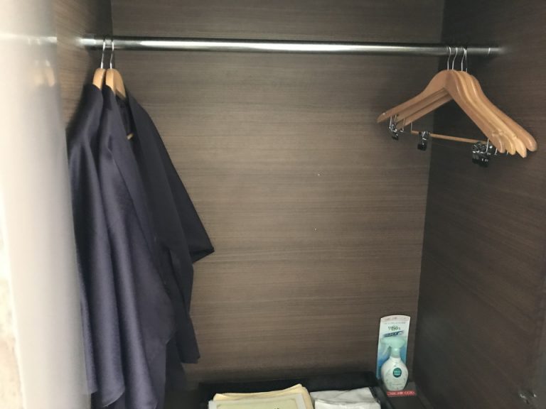 クローゼット開けた状態