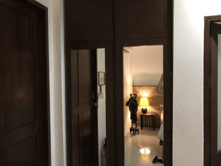 クローゼット(閉じた状態)