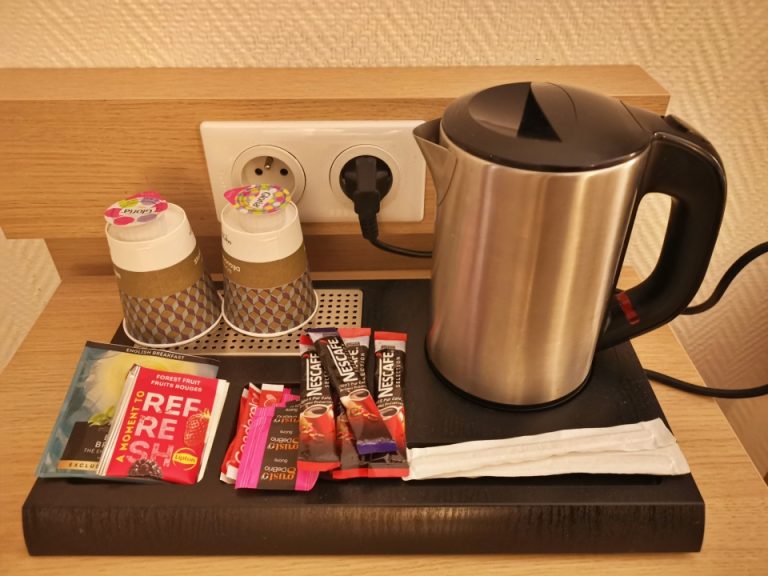 ミニバーカフェコーナー