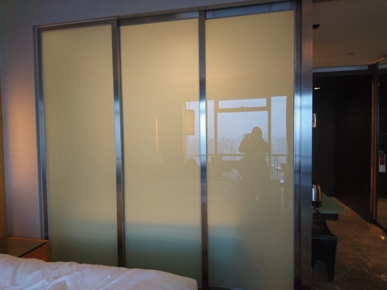 バスルーム閉めた状態