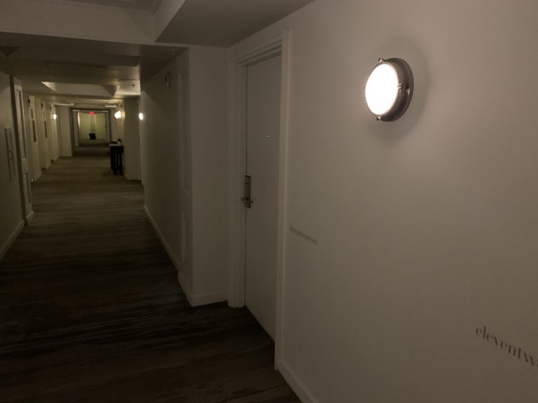 客室階廊下全体