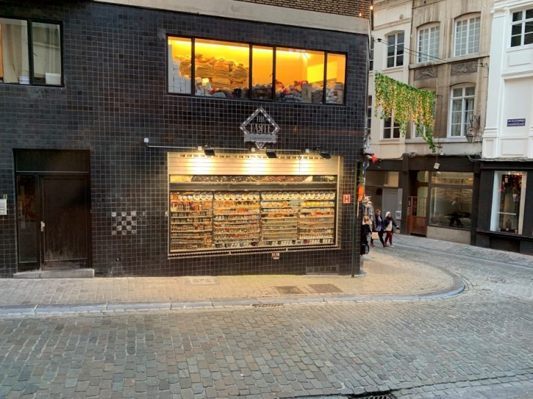 周辺のお店‐03