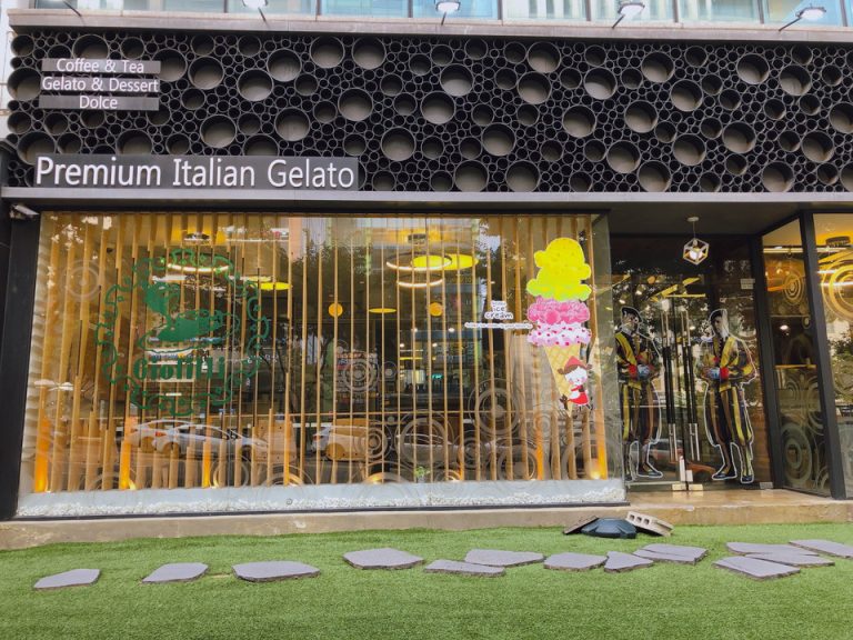 オシャレなジェラート屋さん