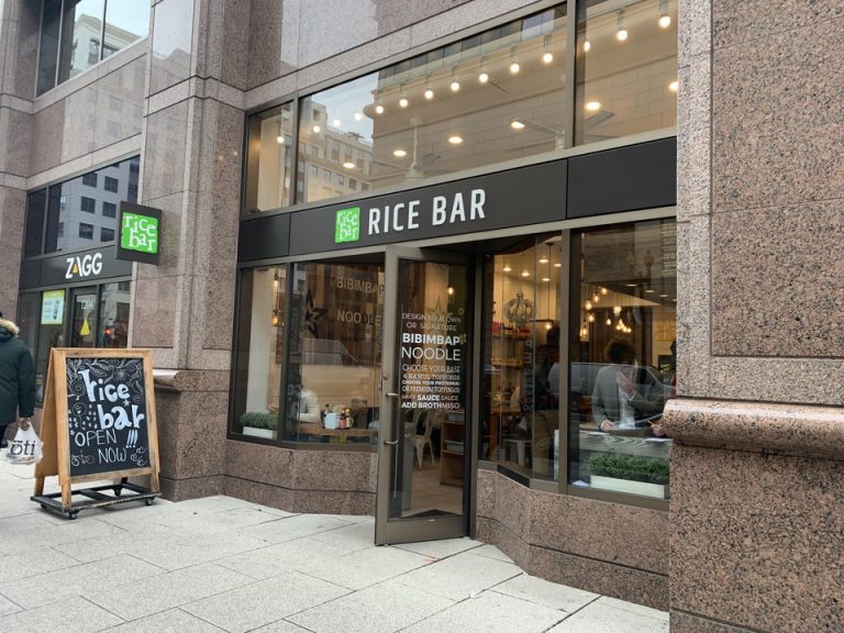 ホテル周辺レストラン