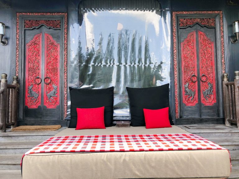 客室窓はビニール(テラスより撮影)