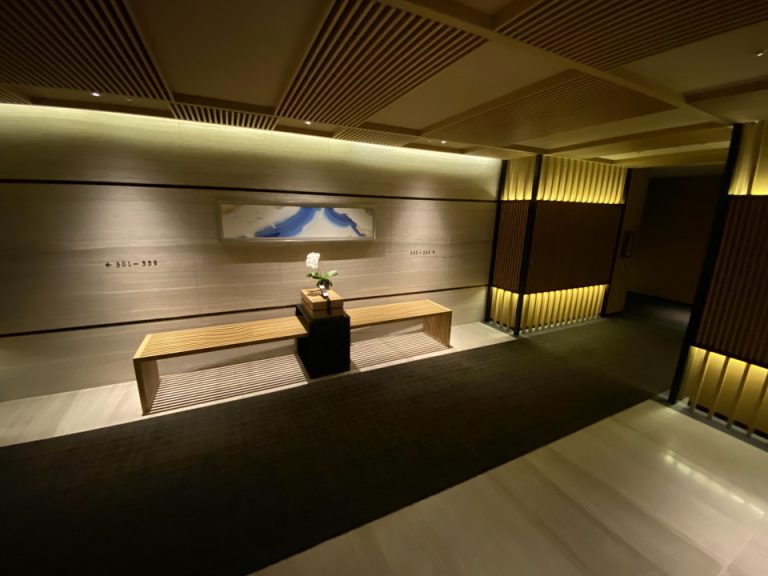 エレベーターホール(客室階)