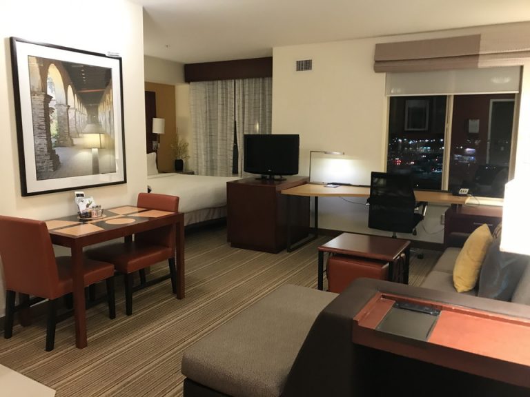 ドーンと平面な部屋