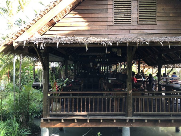 レストラン外観2