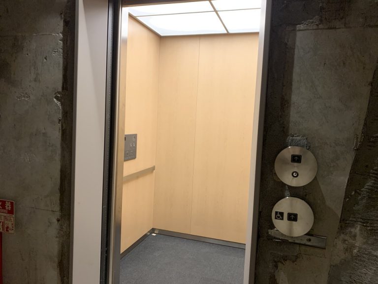 エレベーターフロア階