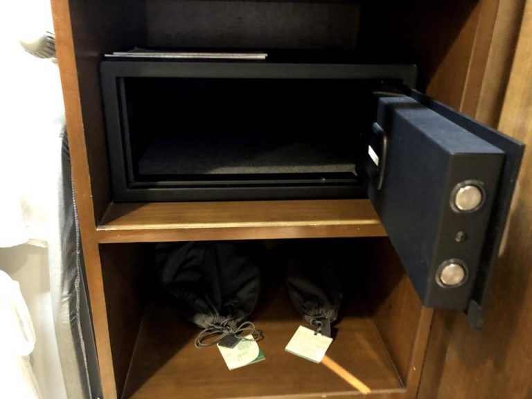 セーフティボックスの中