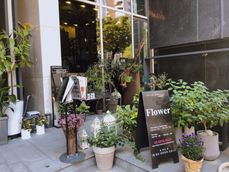 ホテル内ショップ外観