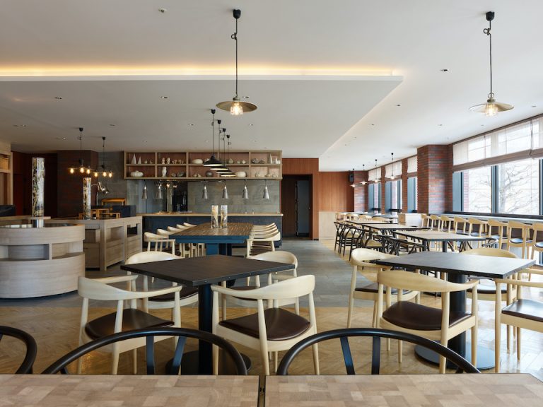 レストラン昼①