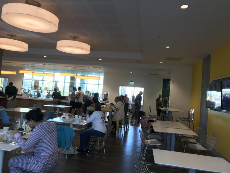 こんなにも泊まっていたのか?と思うほどでした。(のちにレジデンスイン が隣にあり同じマリオット 系で朝食会場は一緒になっていたのことにきづきました)