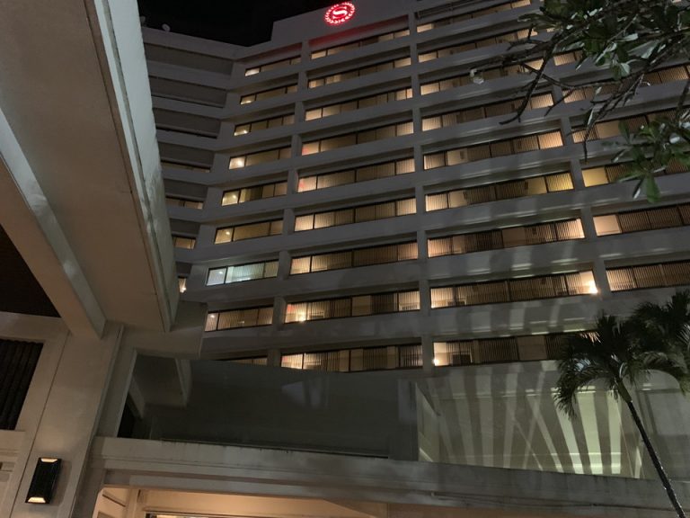 ホテル外観①