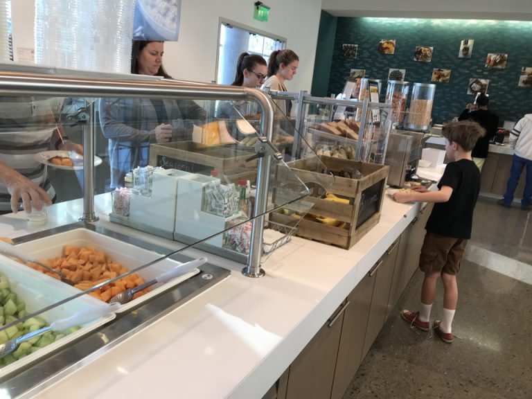 このように2レーンで取れるので込み合いも干渉されていました