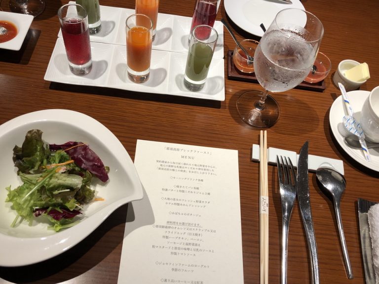 朝食