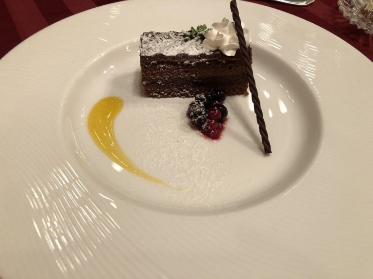 コース料理のデザート